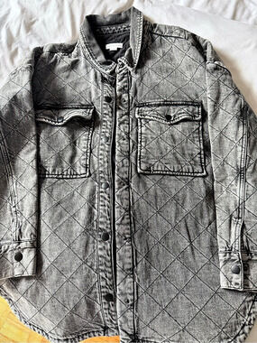 Good American Quilted Shirt Jacket in Gray Size 3/4